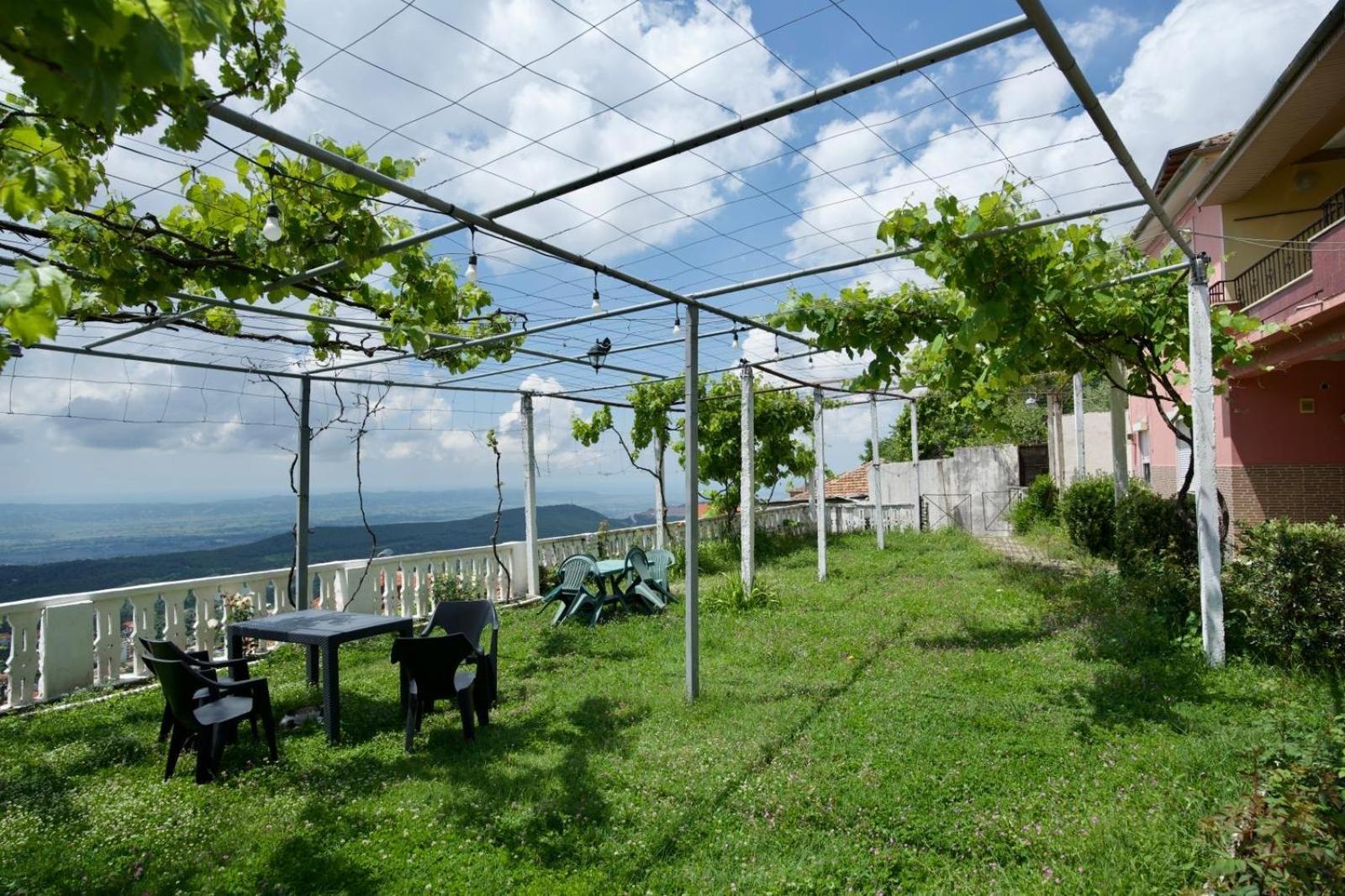 Garden Villa Guni Kruje Exterior photo